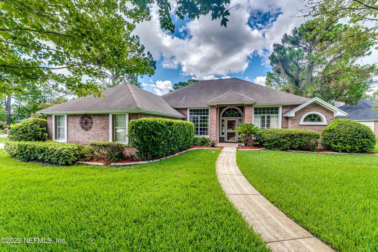 10542 Pebble Beach Ct - Photo 1