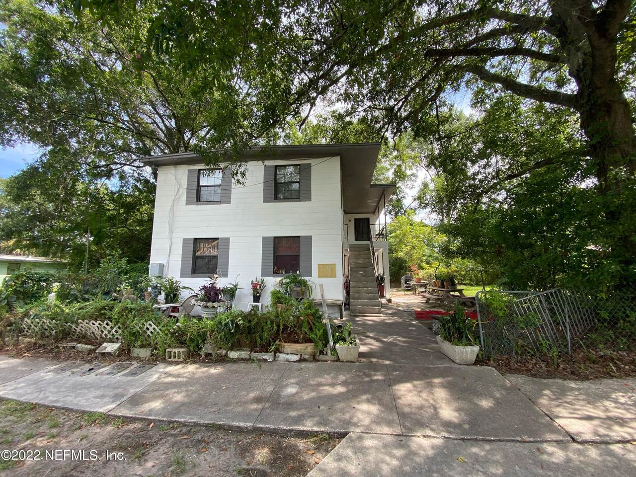 1848 5TH St - Photo 1