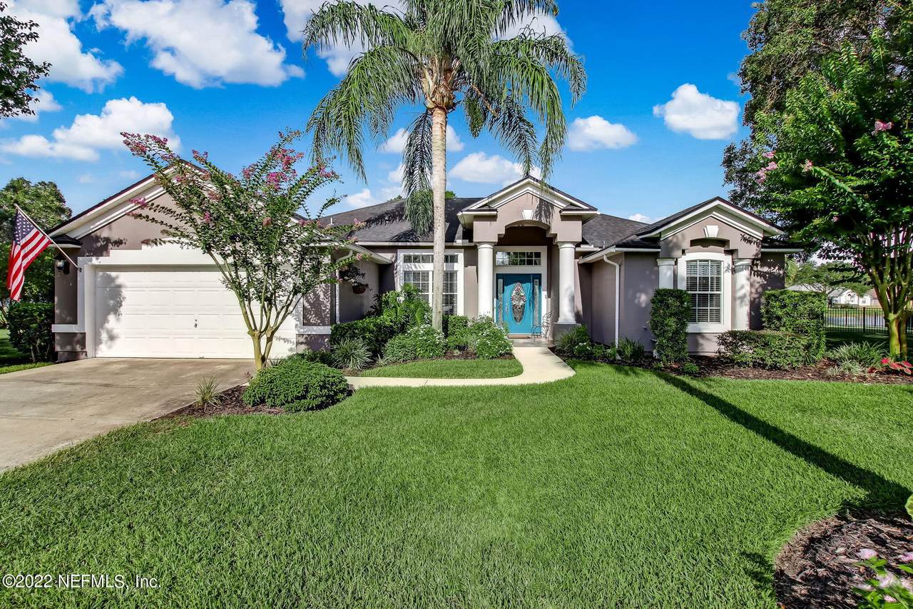 413 Cancun Ct - Photo 1