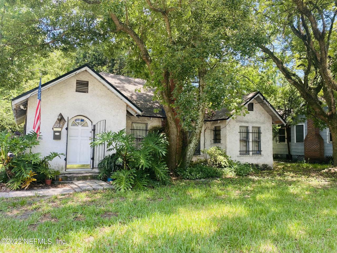 223 Lane Ave - Photo 1