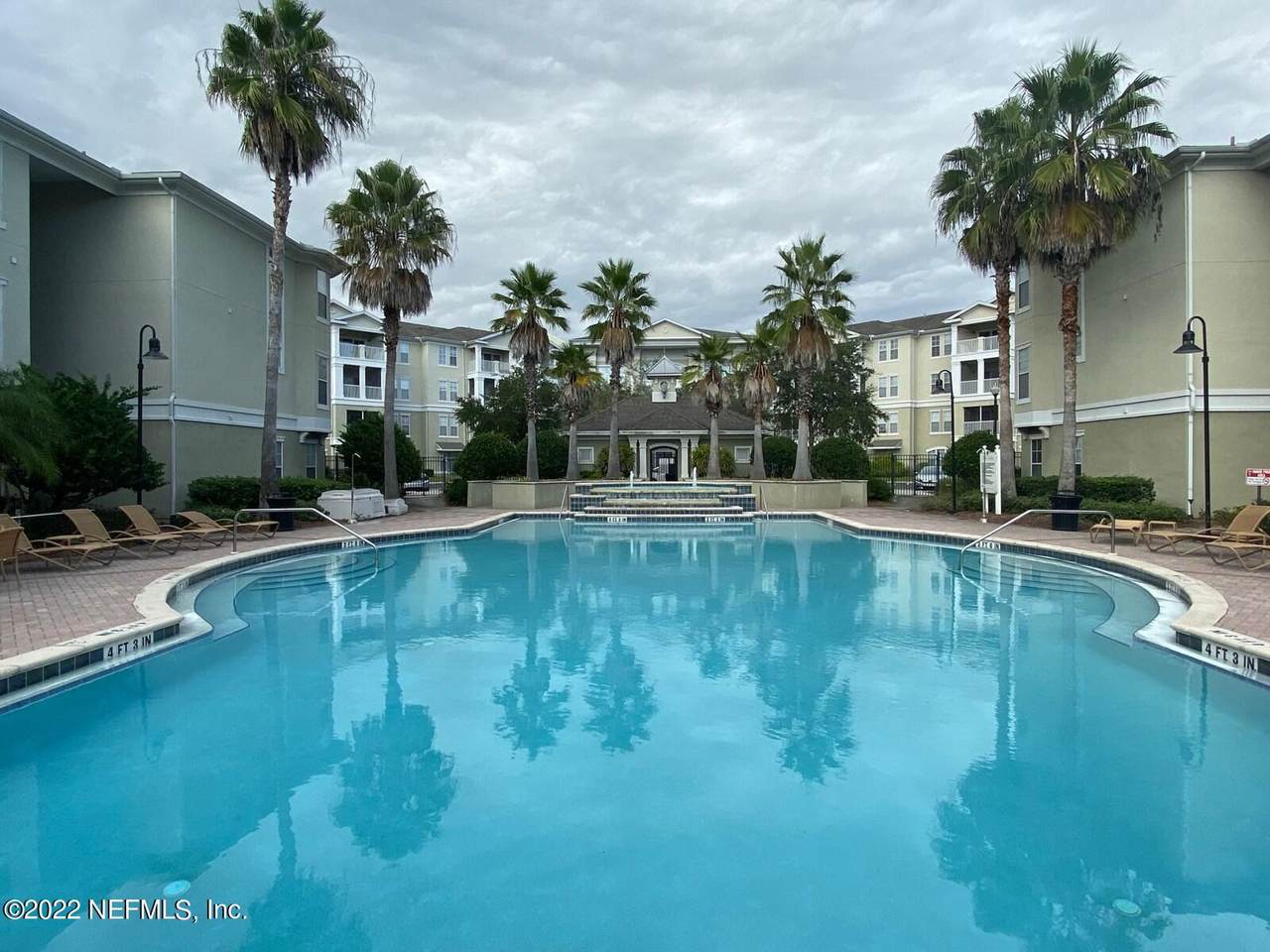 8290 Gate Pkwy - Photo 1