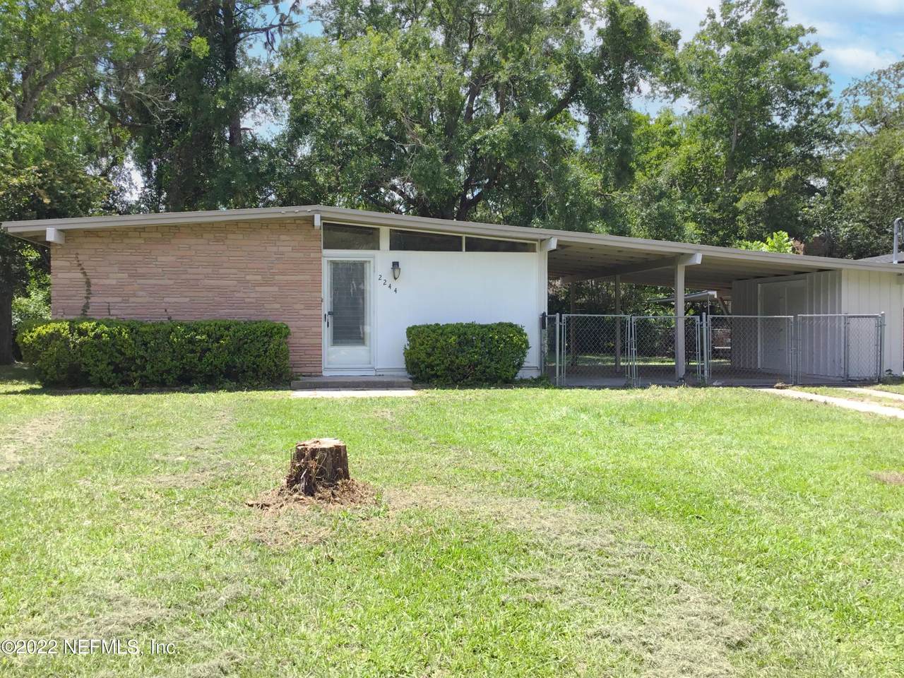 2244 Hyde Park Rd - Photo 1