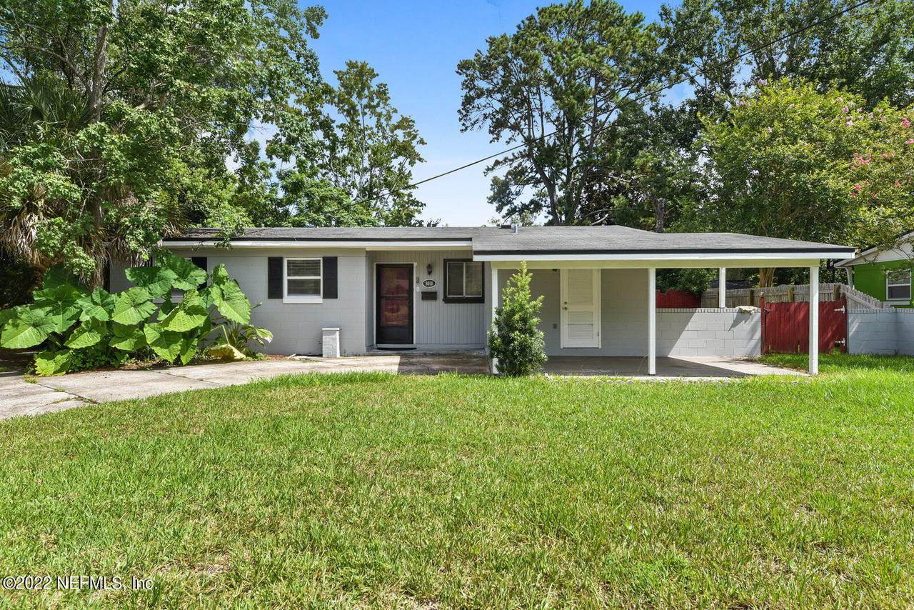 8019 Arble Dr - Photo 1