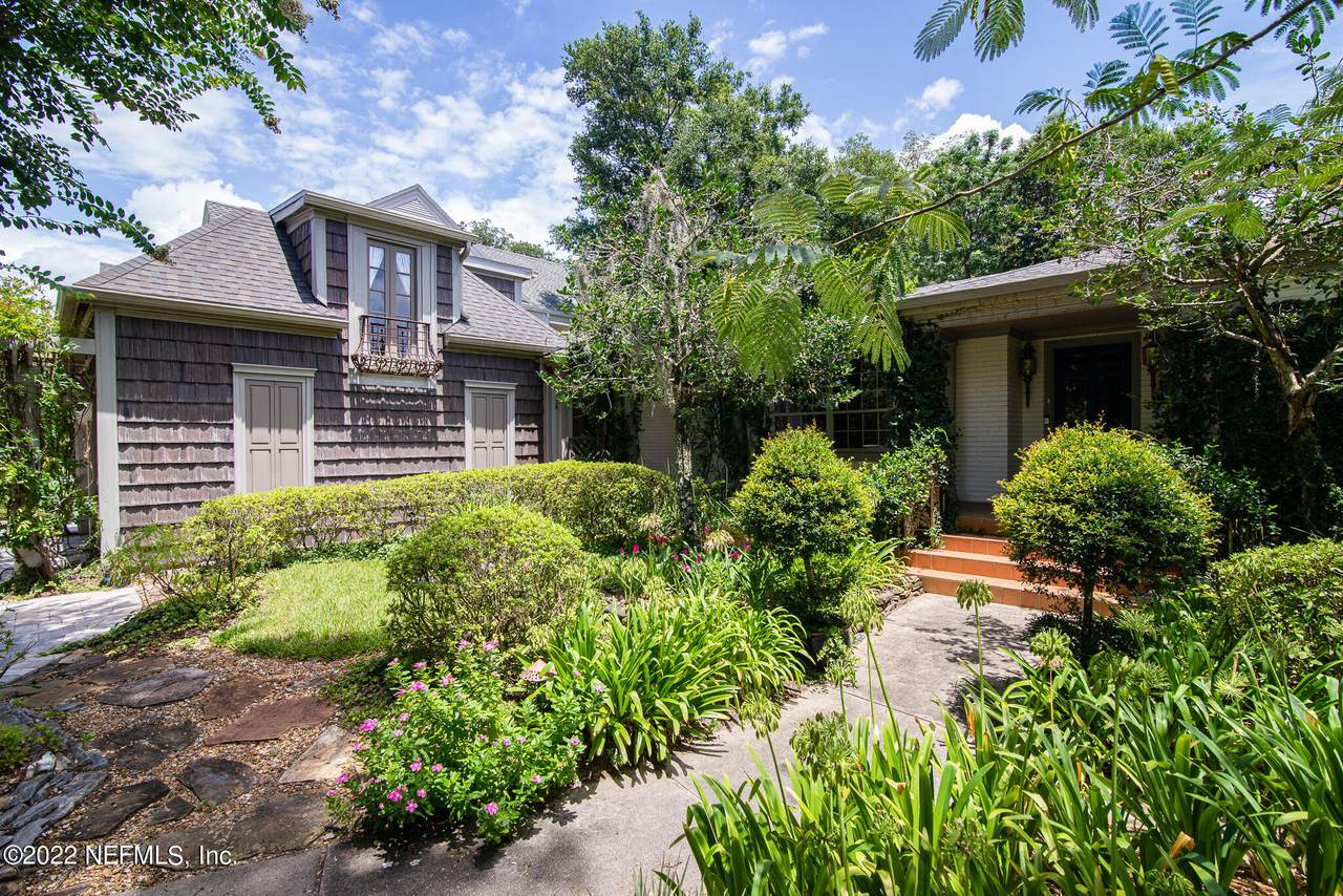 4045 Cordova Ave - Photo 1