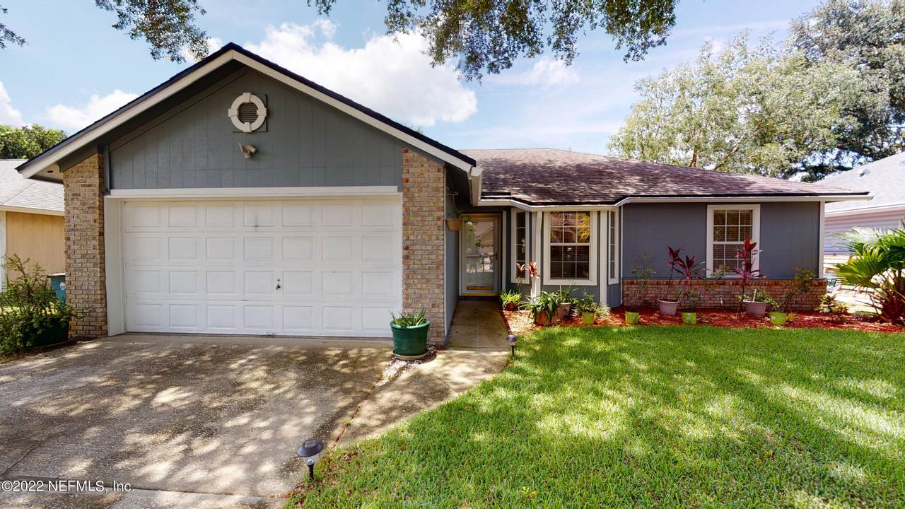 1730 Chandelier Cir - Photo 1