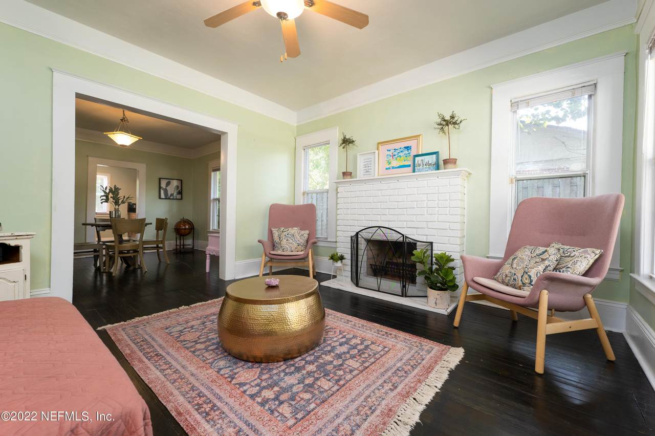 2718 Ernest St - Photo 1