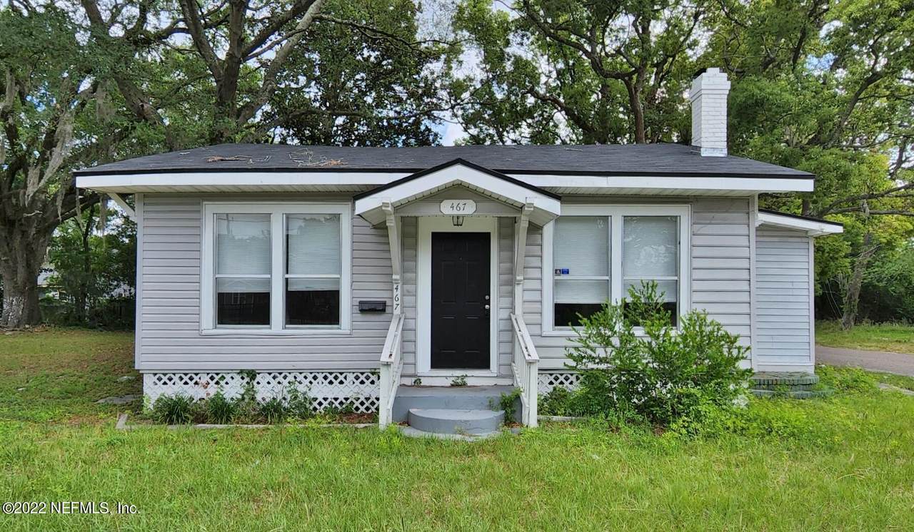 467 Golfair Blvd - Photo 1