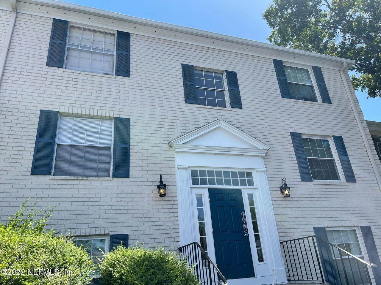4330 Plaza Gate Ln - Photo 1