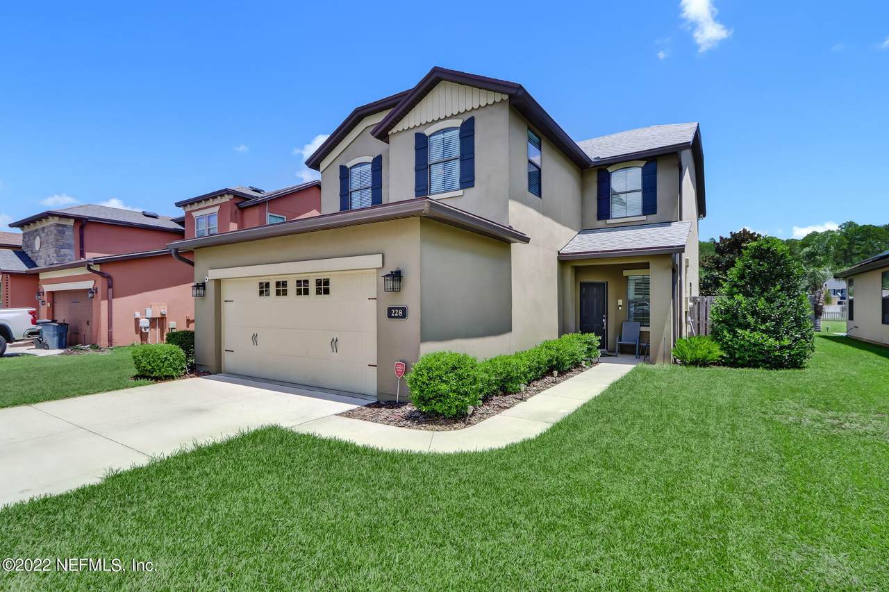 228 Straw Pond Way - Photo 1