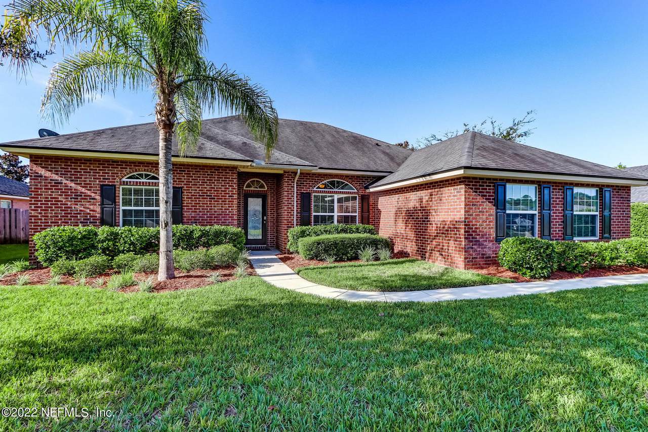 11072 Lothmore Rd - Photo 1