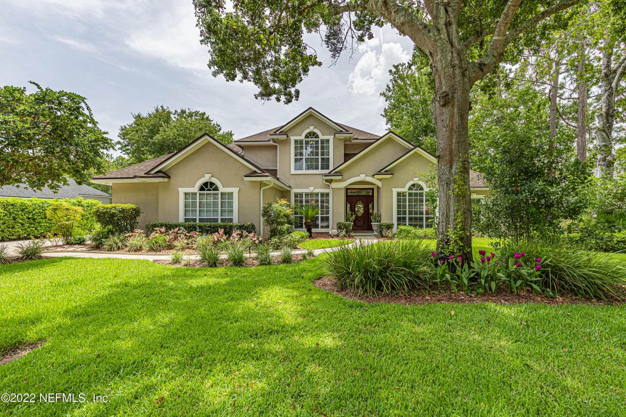 1831 Commodore Point Dr - Photo 1
