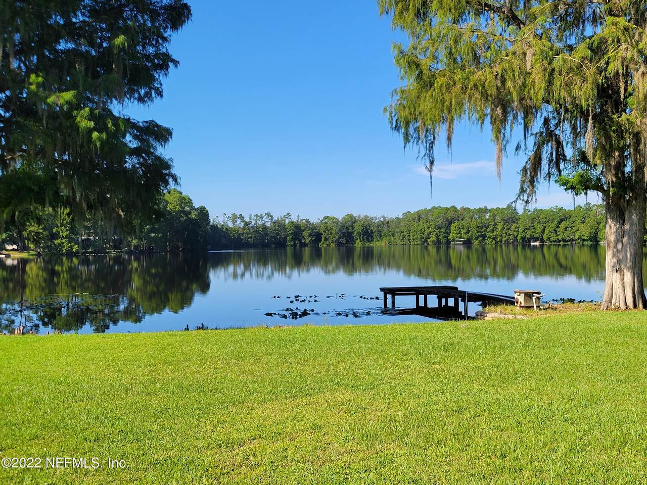 104 Shore Side Ln - Photo 1