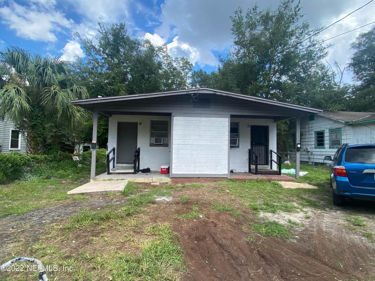 1631 33RD St - Photo 1