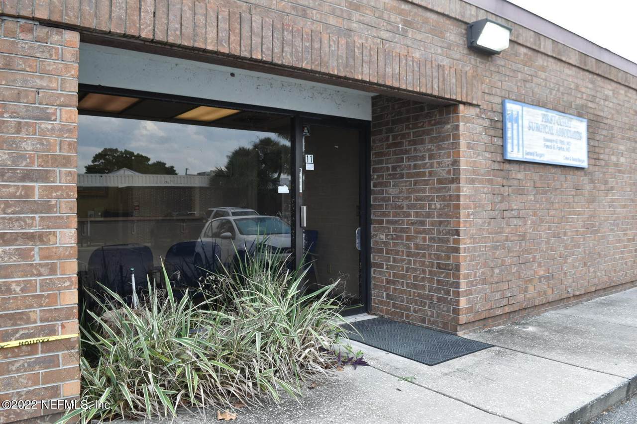 2140 Kingsley Ave - Photo 1
