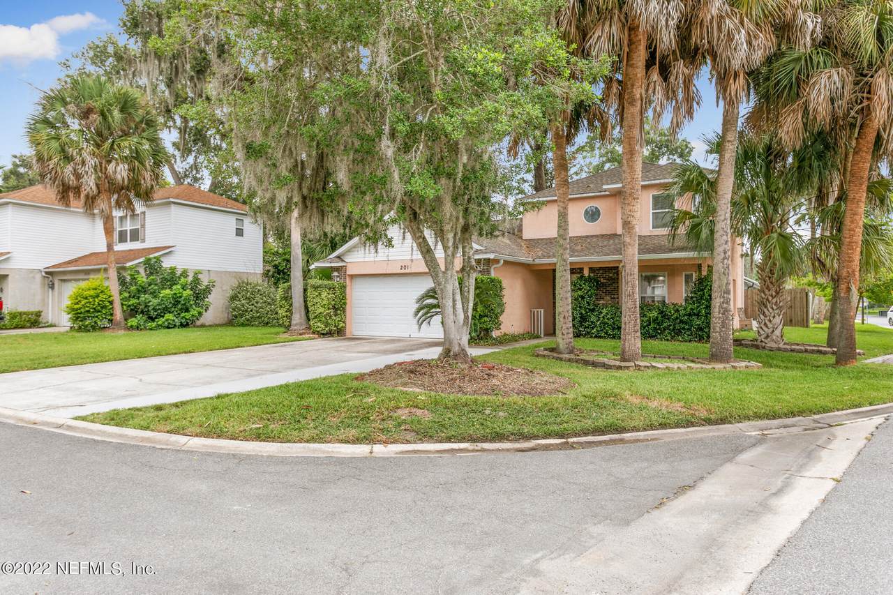 201 River Island Cir - Photo 1