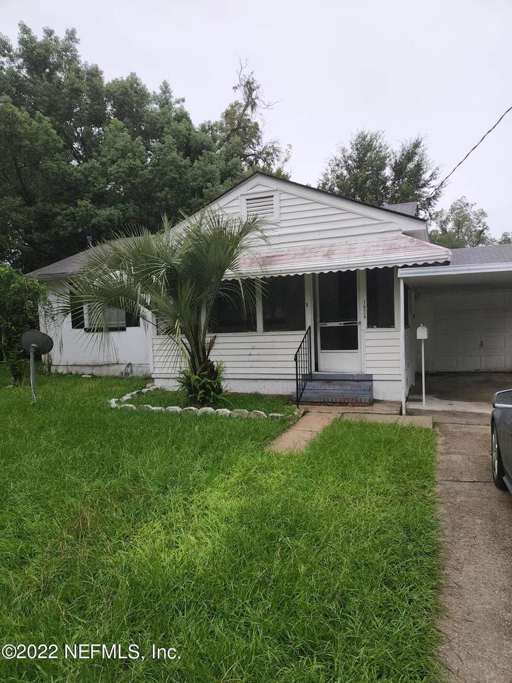 7924 Wainwright Dr - Photo 1