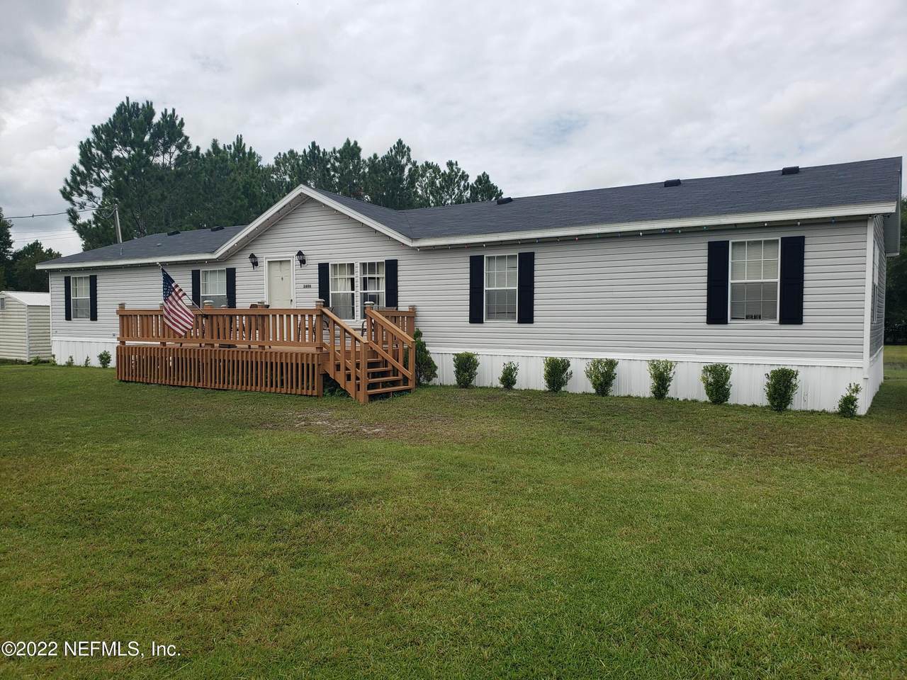 2490 Larkspur Ave - Photo 1