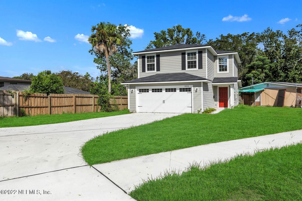 2312 Townsend Blvd - Photo 1