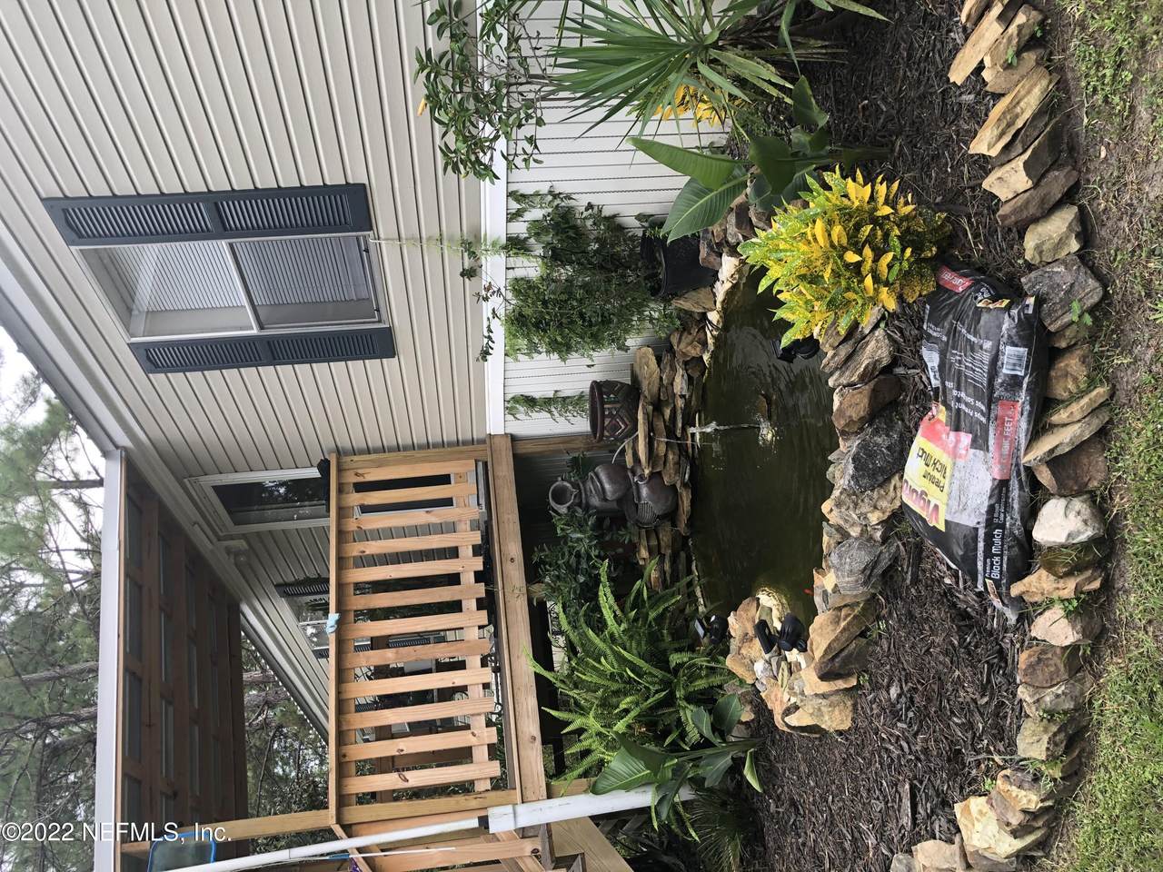 2060 Crestview Ct - Photo 1