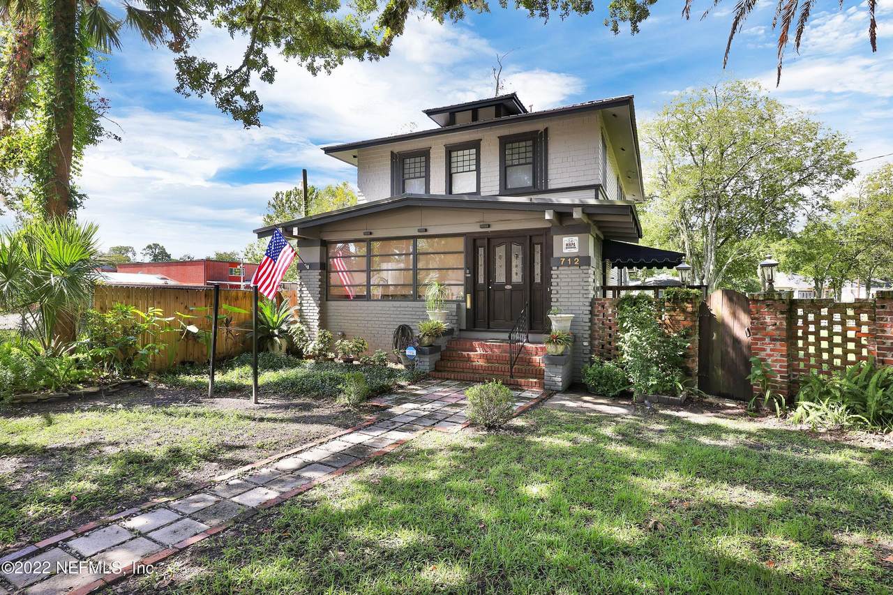 712 Edgewood Ave - Photo 1