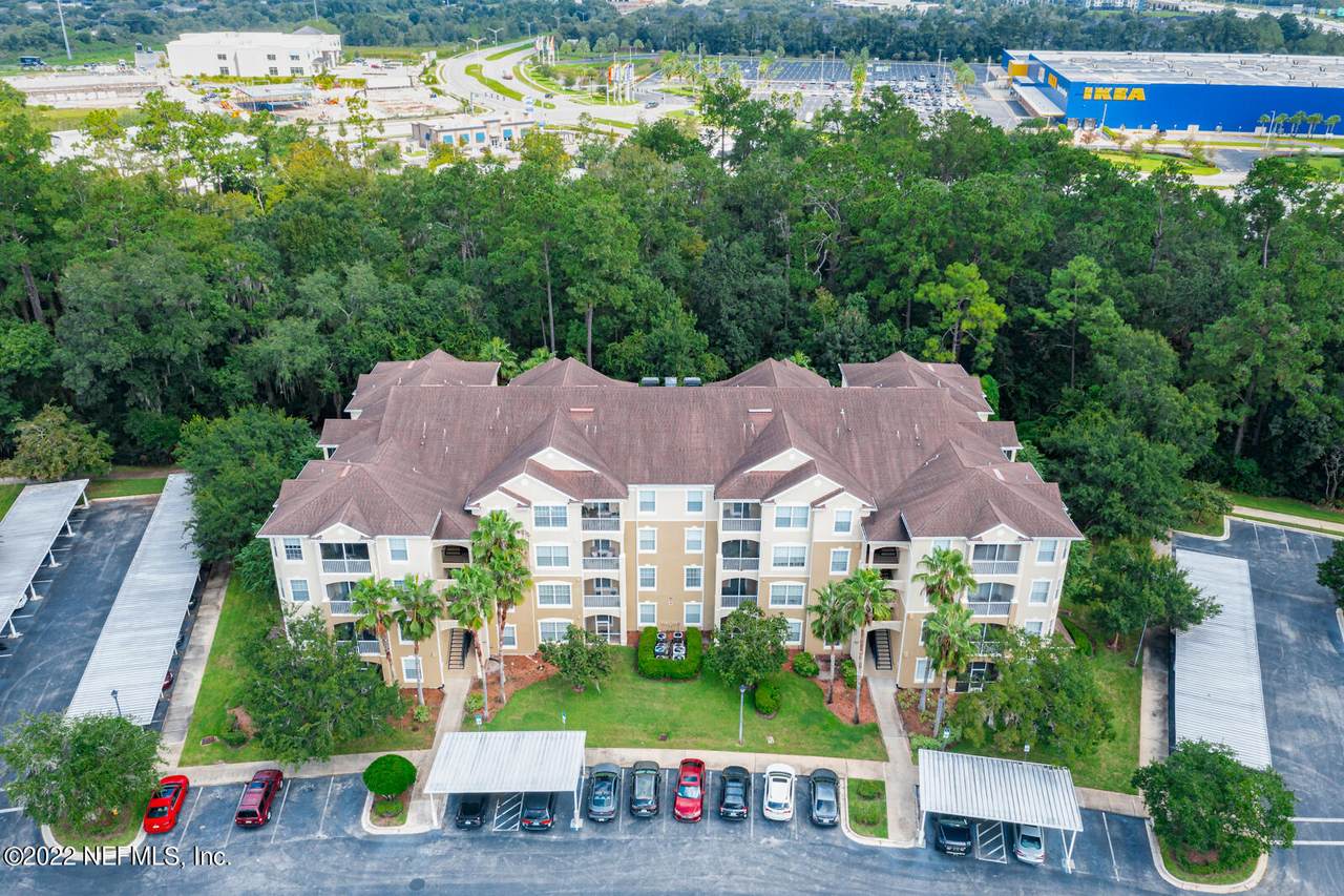 7801 Point Meadows Dr - Photo 1