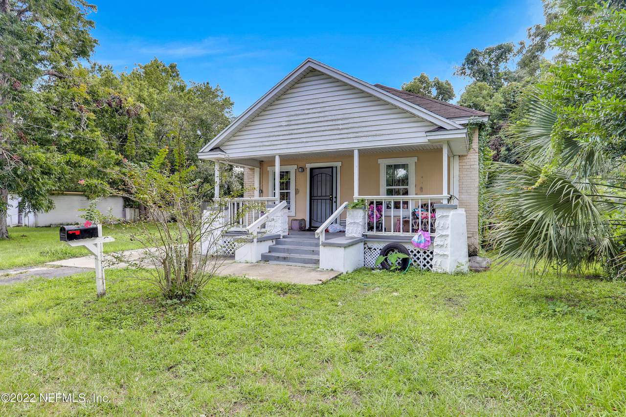2974 Thomas St - Photo 1