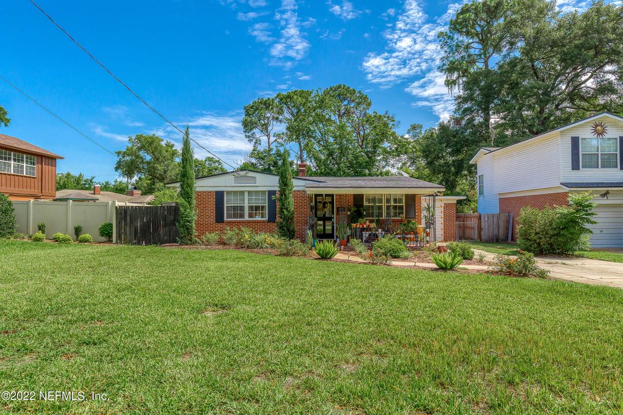 1215 Eutaw Pl - Photo 1
