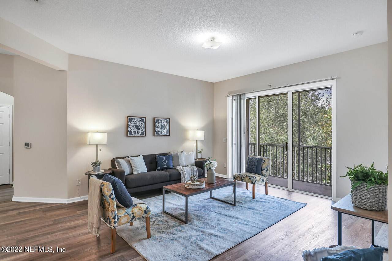 785 Oakleaf Plantation Pkwy - Photo 1