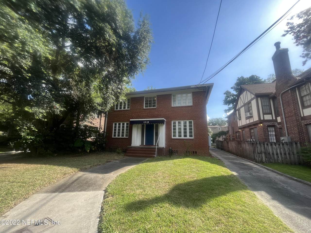 1519 Azalea Ter - Photo 1