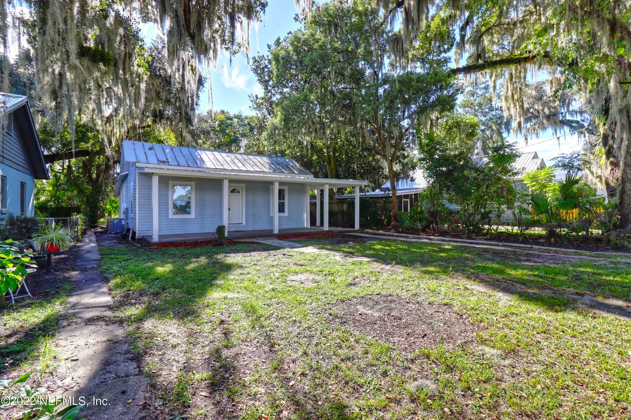 311 4TH St - Photo 1