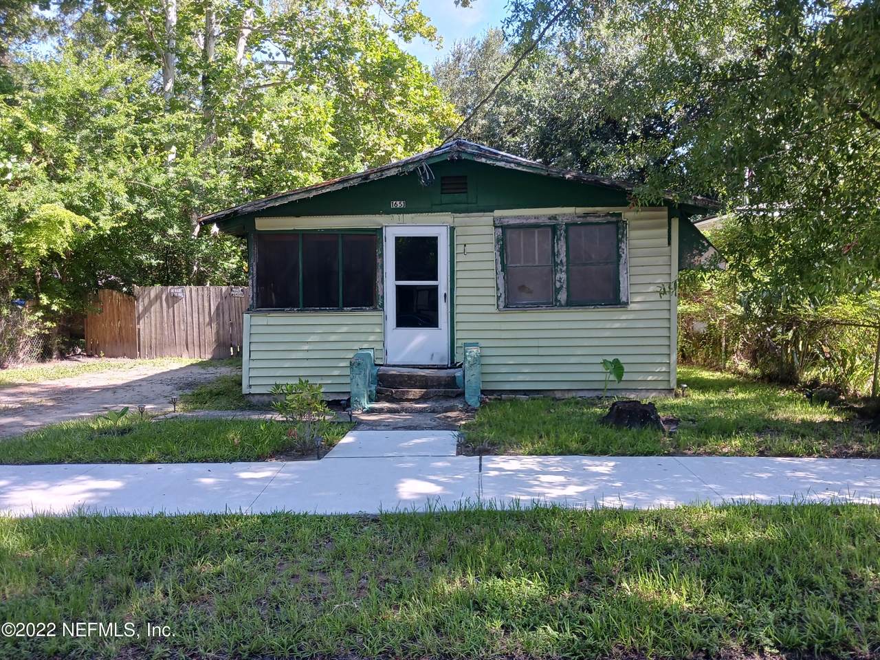 1651 20TH St - Photo 1