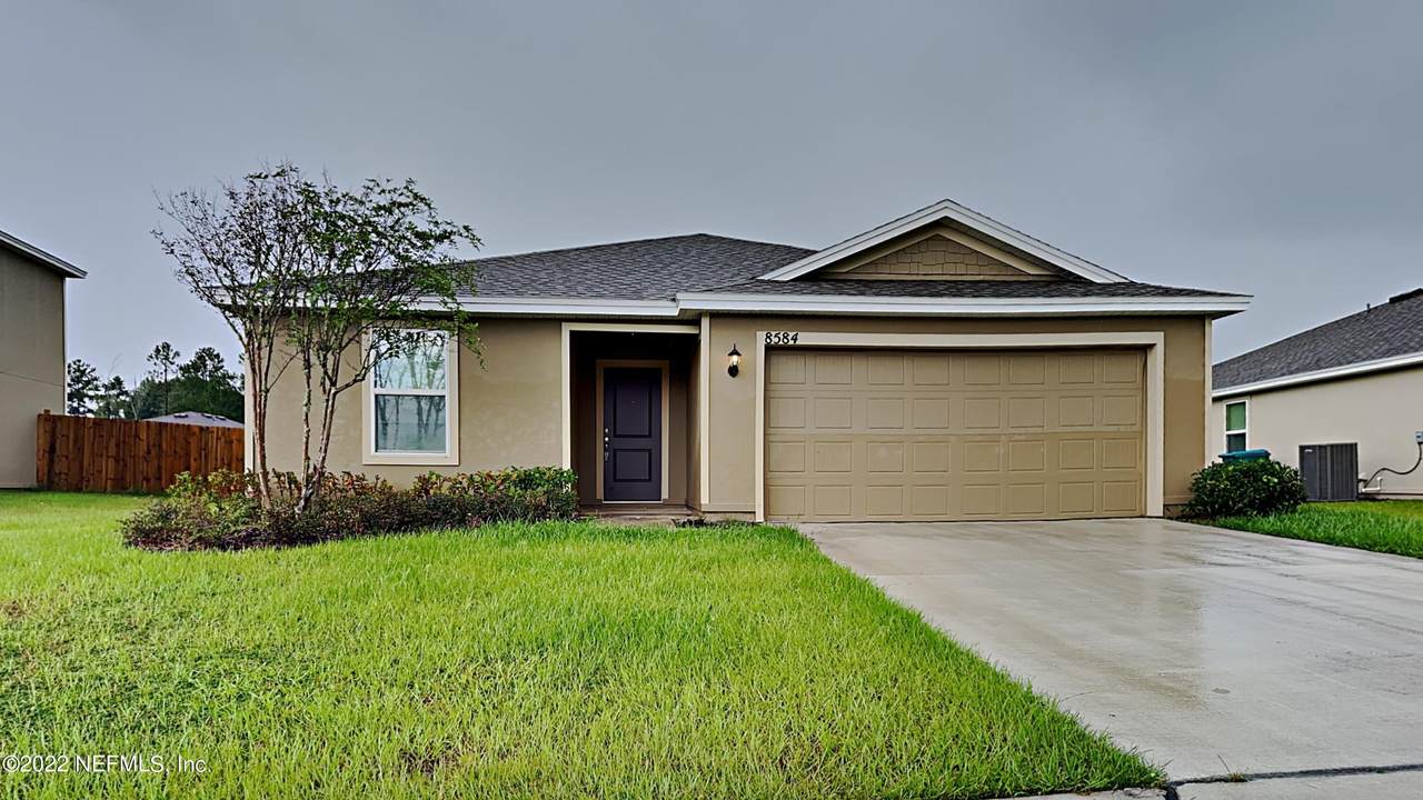 8584 Newnan Lake Dr - Photo 1