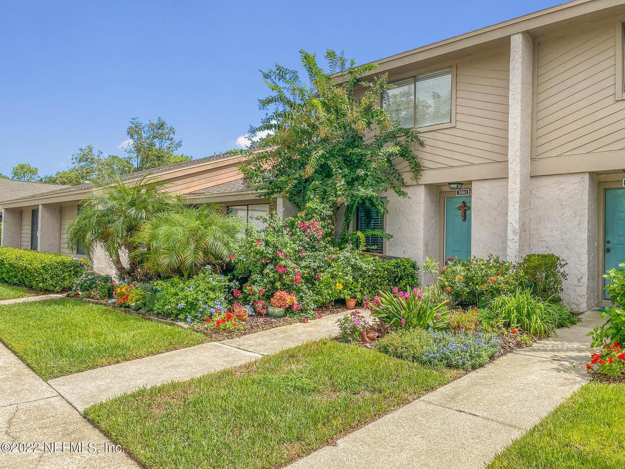 2083 Sandpiper Ct - Photo 1