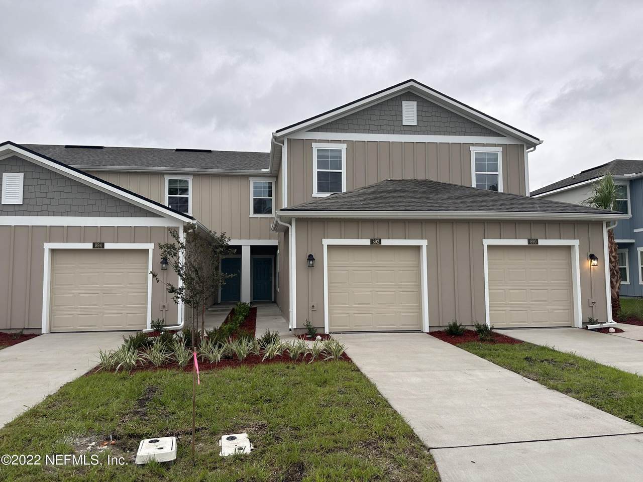 892 Observatory Pkwy - Photo 1
