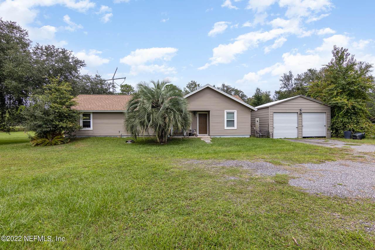 2684 Apache Ct - Photo 1