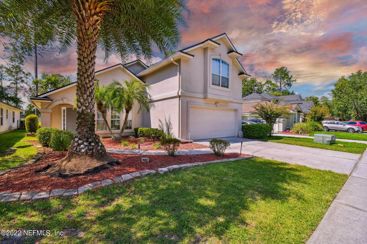 1630 Highland View Ct - Photo 1