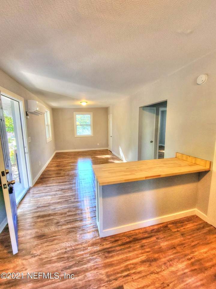 3018 Pearce St - Photo 1