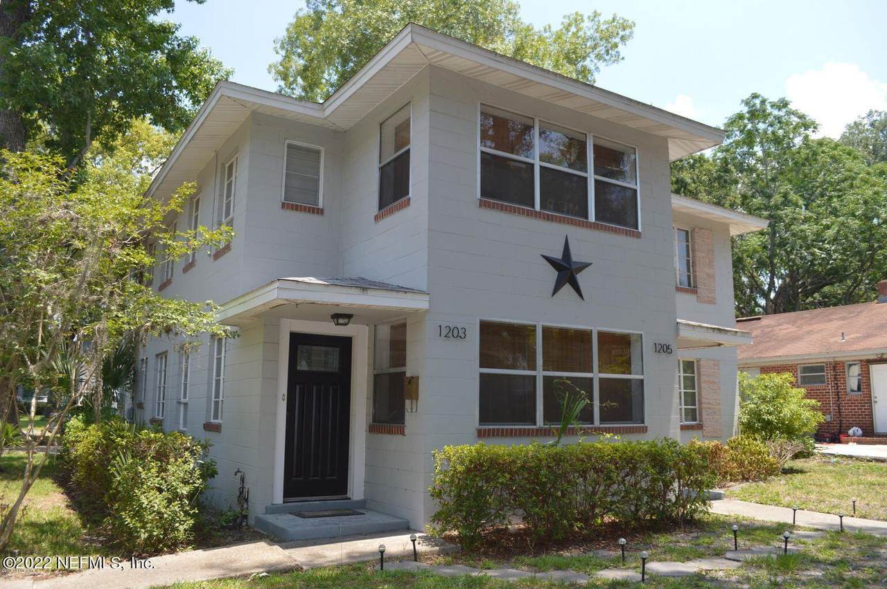 1203 Dorel St - Photo 1