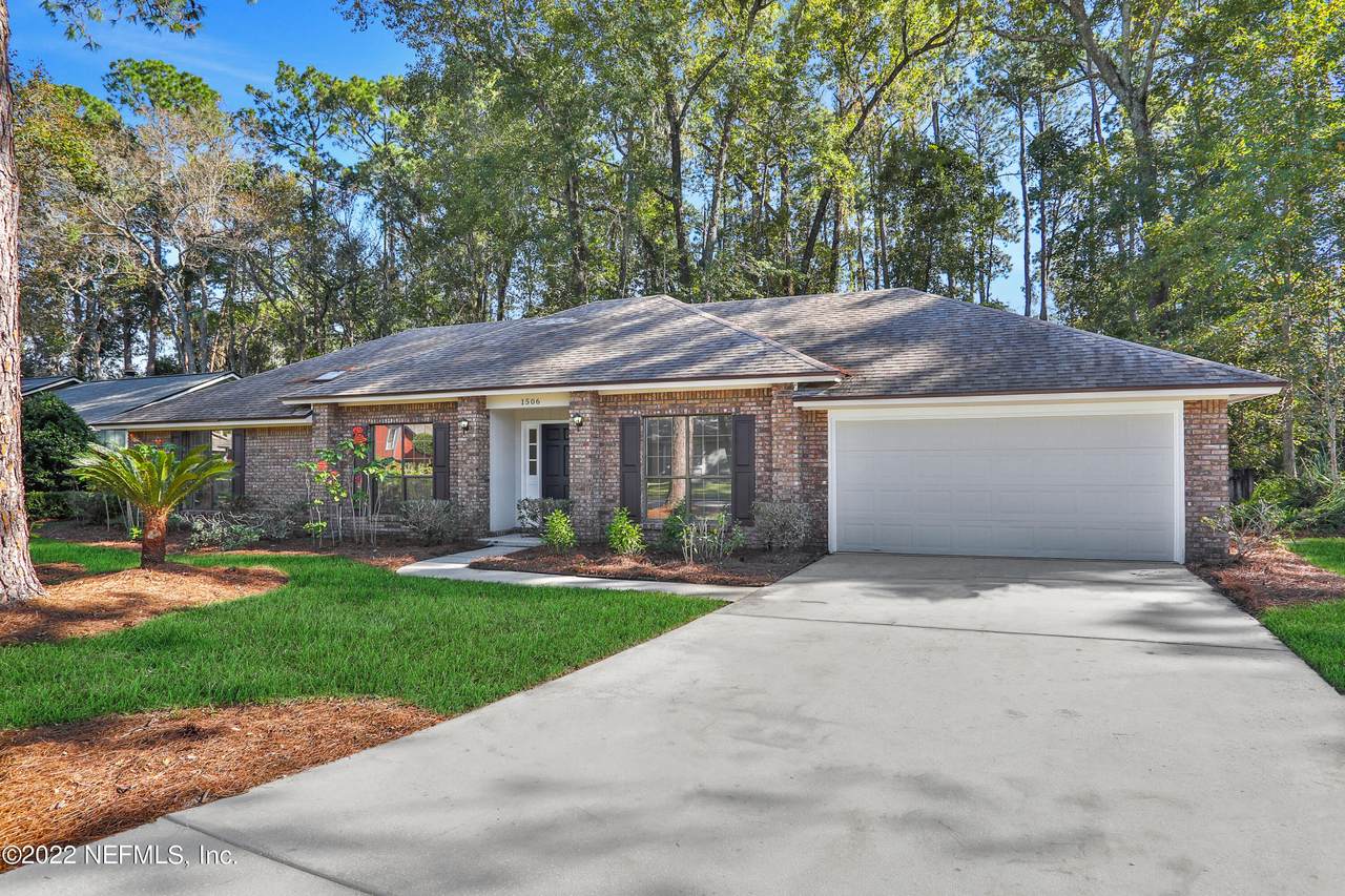 1506 Rivergate Dr - Photo 1