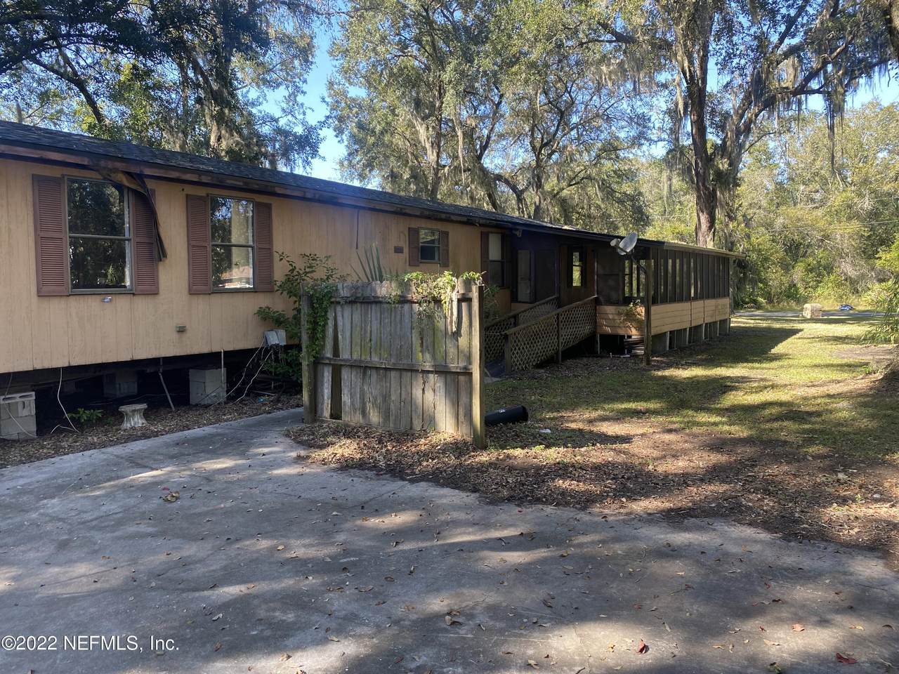 134 Park Ave - Photo 1