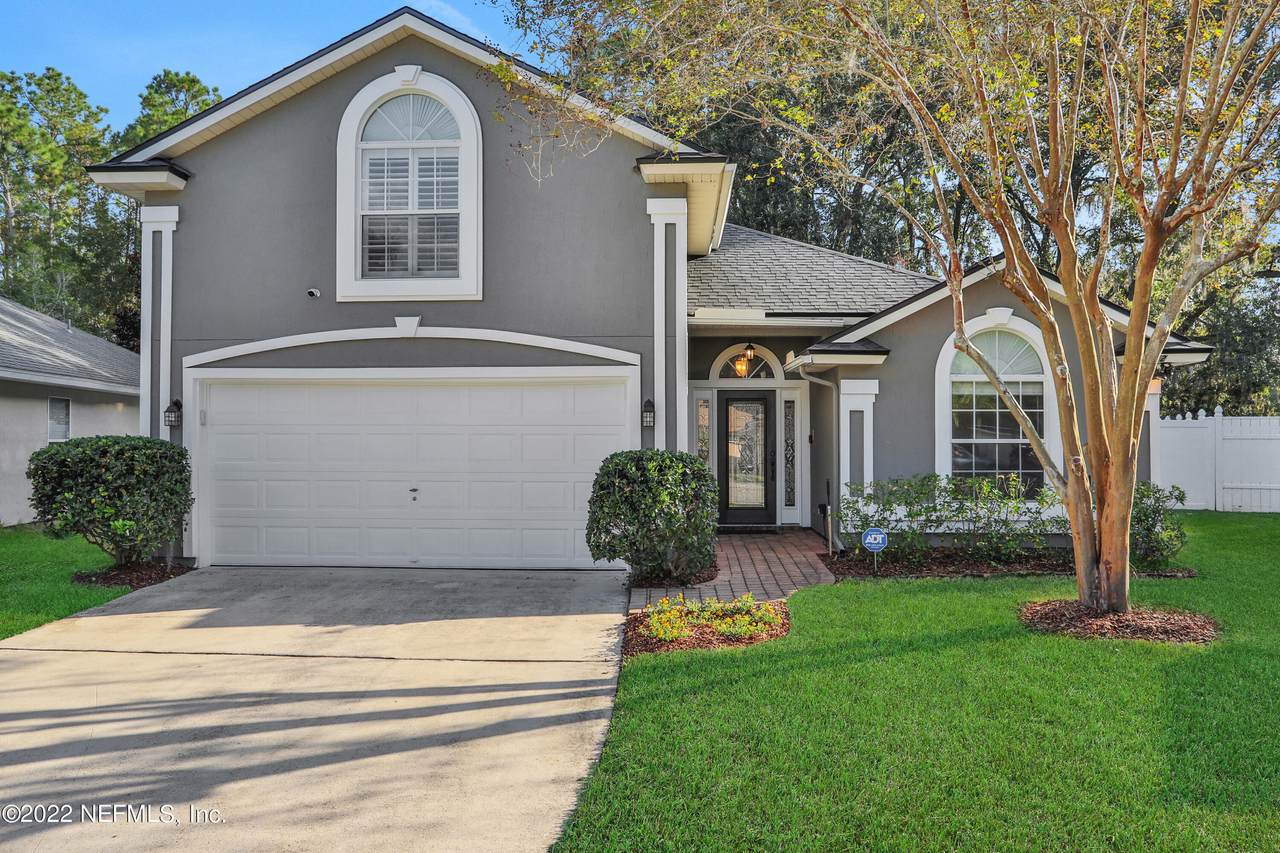 712 Sharon Ct - Photo 1