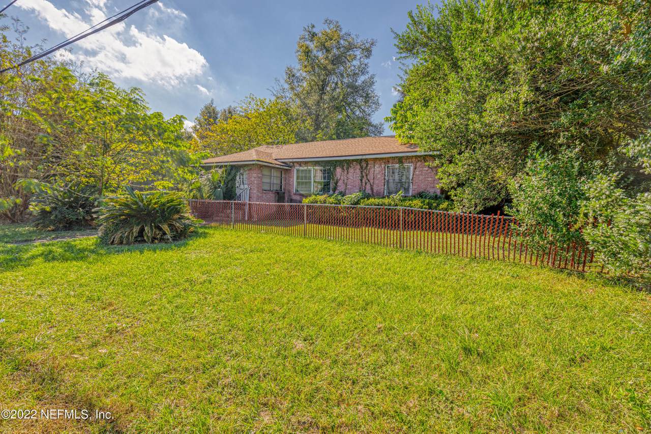1588 Hamilton St - Photo 1