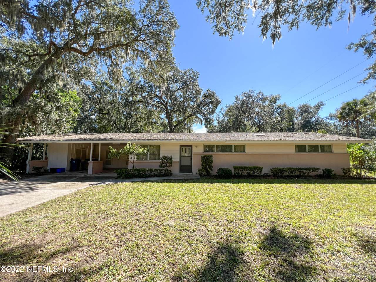 1401 Kings Rd - Photo 1