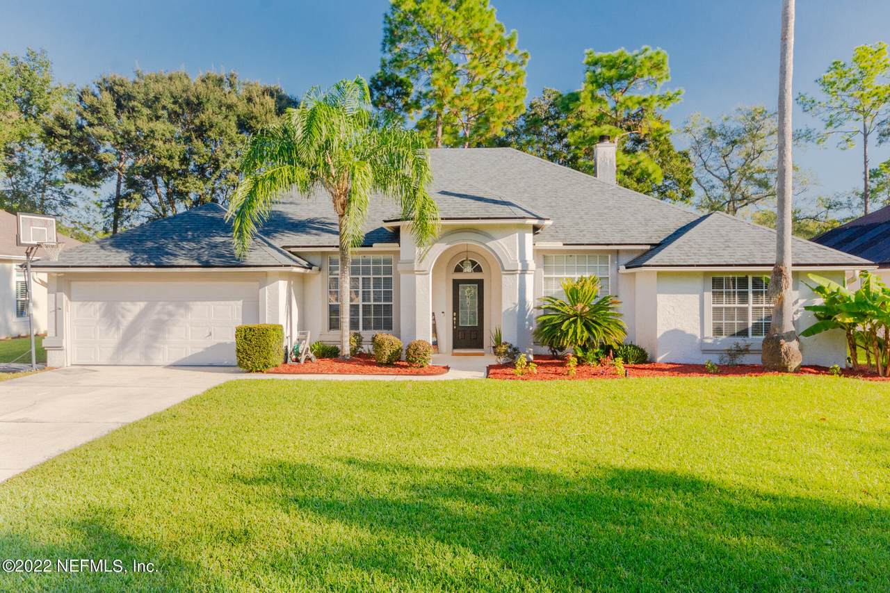 821 Brookstone Ct - Photo 1