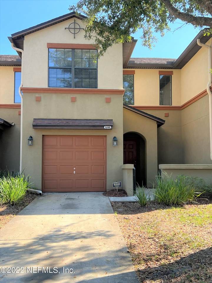 5249 Brighton Park Ln - Photo 1