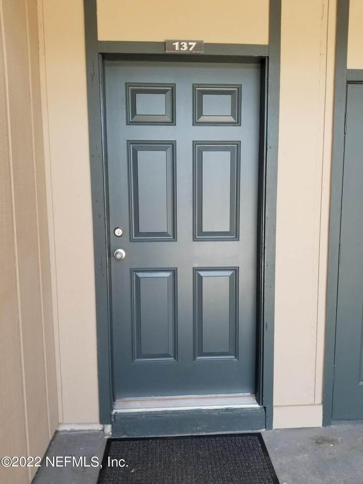 8849 Old Kings Rd - Photo 1