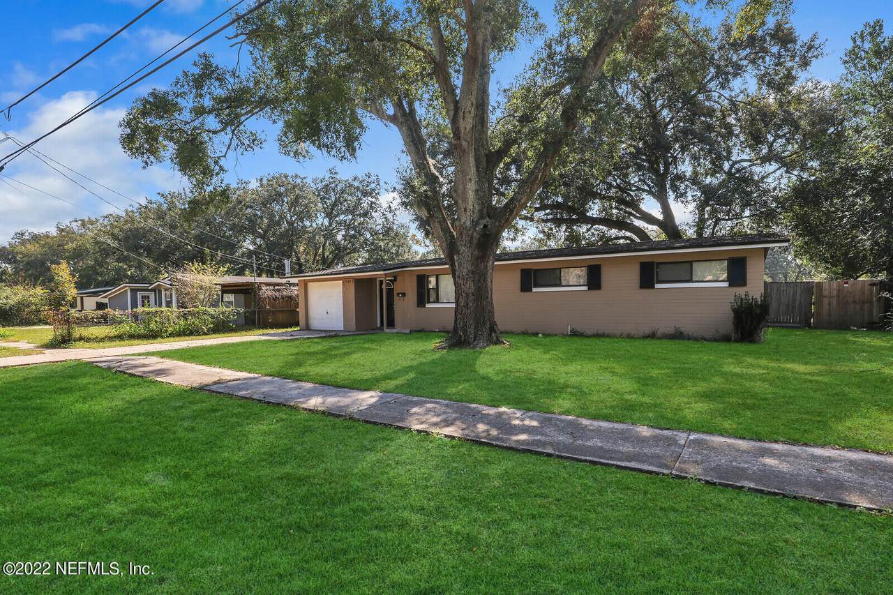 7320 Old Kings Rd - Photo 1