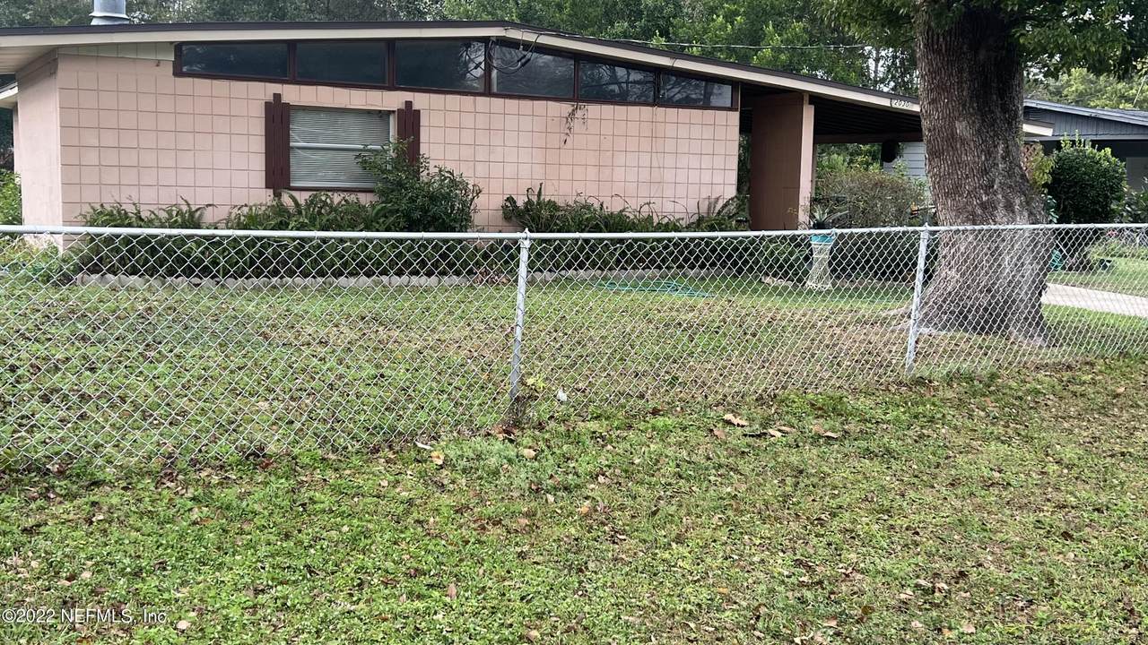 2030 Leon Rd - Photo 1
