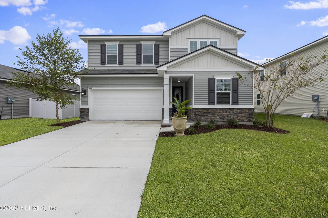 1109 Persimmon Dr - Photo 1