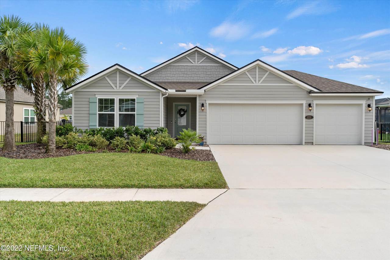 1221 Castle Trail Dr - Photo 1
